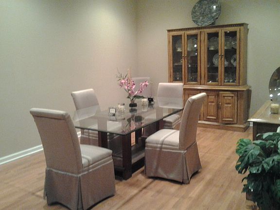 Formal Dining 