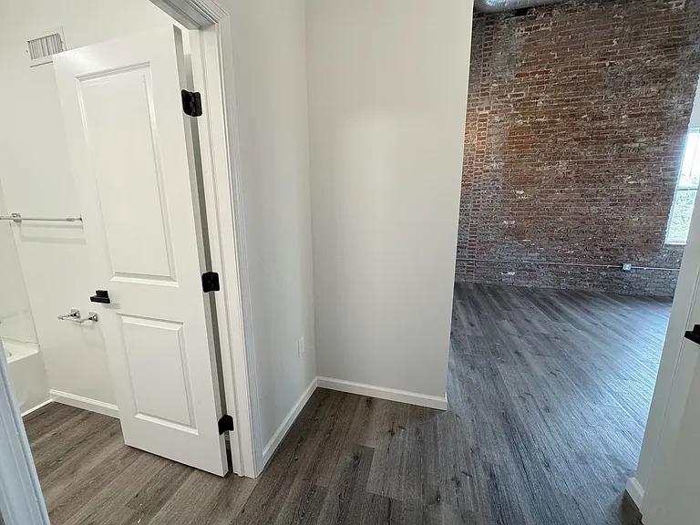 810 Monocacy St #403 — Photo 31