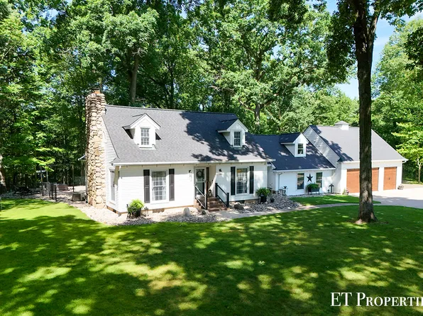 6645 Checkerberry Ln NE, Rockford, MI 49341