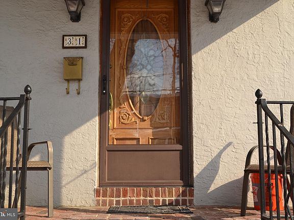 2nd image of 31 Hirst Ave