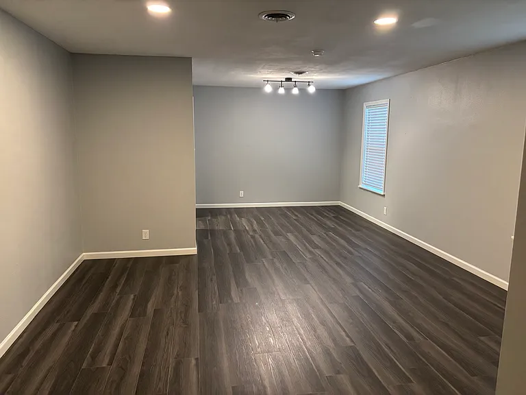 101 Sussex Dell Dr — Photo 10