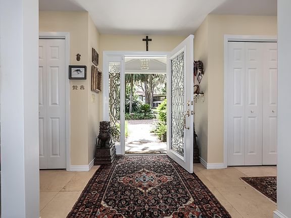 5th image of 106 Cypress Lndg