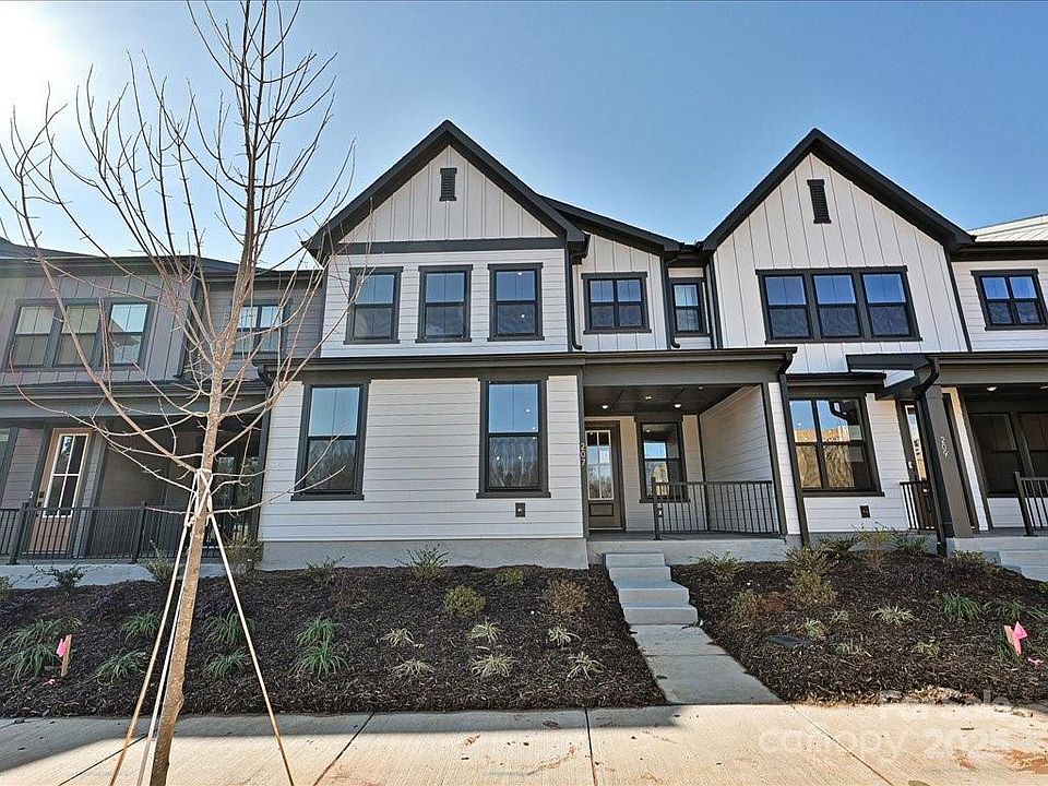 1st image of 207 Halemarge Dr