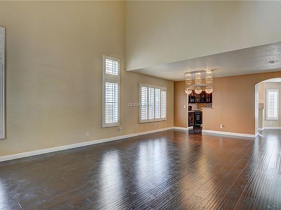 3rd image of 9517 Sierra Summit Ave
