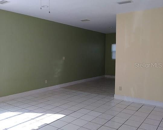 4th image of 2117 Calusa Trl