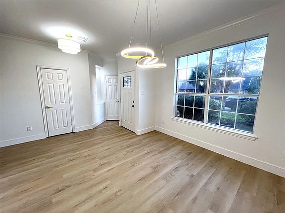 3rd image of 4300 Stone Hollow Way