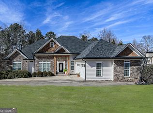 13 Captains Turn SE, Cartersville, GA 30121
