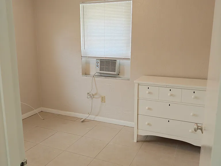 2240 Birchcrest Blvd — Photo 10