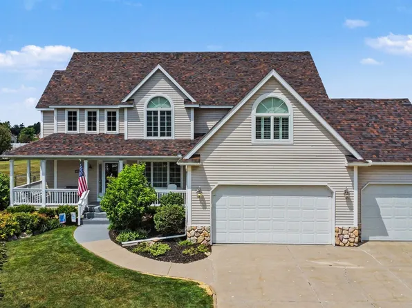 2101 Larkspur Ln, Grand Blanc, MI 48439
