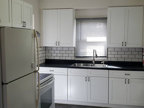 5th image of 910 Maplewood Ave #2