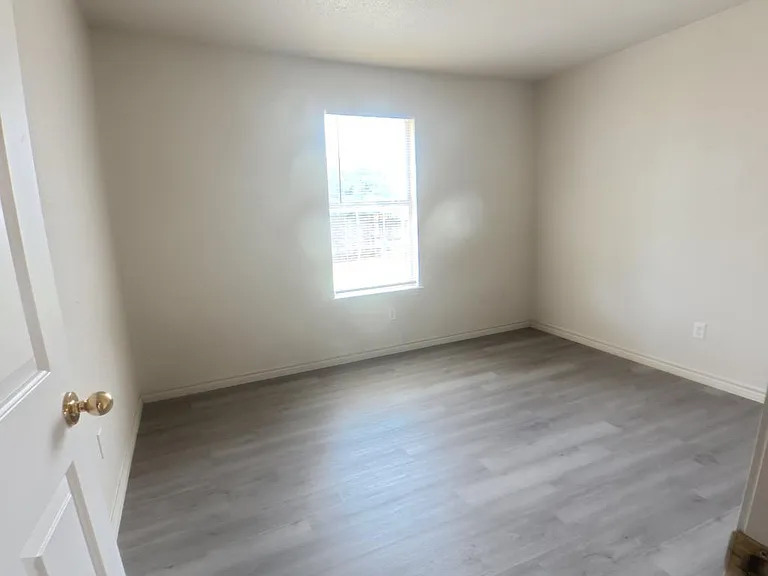 4908 Topsey Dr — Photo 14