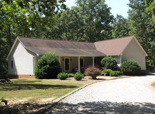 107 Lakasie Dr, Farmville, VA 23901