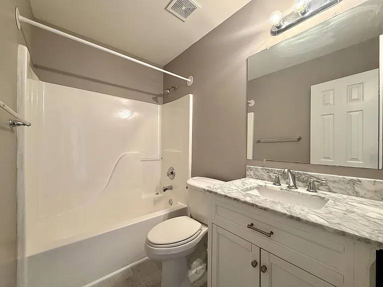 104 Conductor Ct — Photo 8