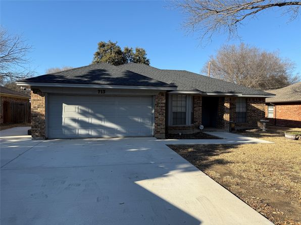 713 Paintbrush Dr, Keller, TX 76248