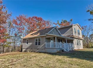 195 Shallow Ford Rd, Salem, SC 29676