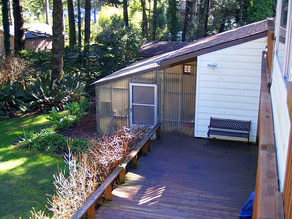 2nd image of 42355 Parkwood Dr