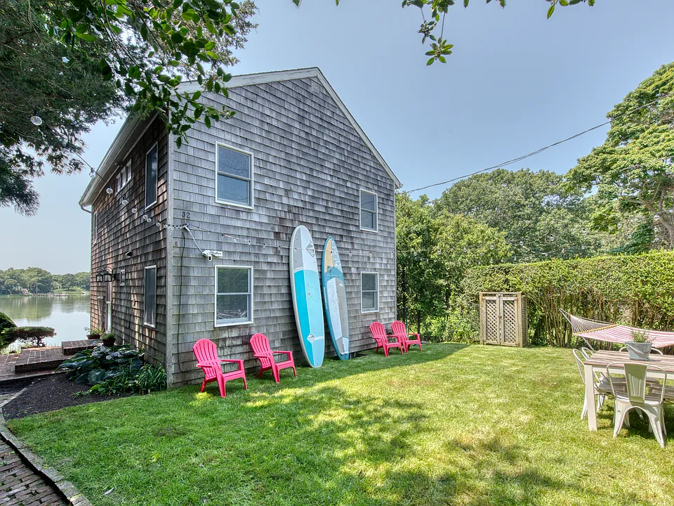 32 S Midway Rd
