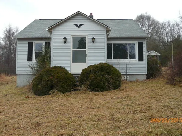 3671 S Boston Hwy, Ringgold, VA 24586