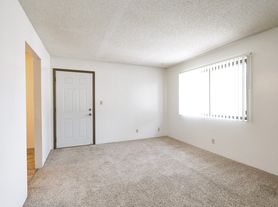 1528 C St, Lincoln, NE