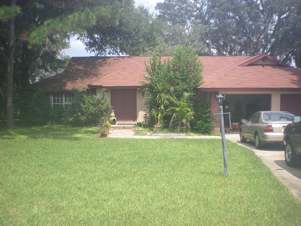 1st image of 305 Emerald Court Pl
