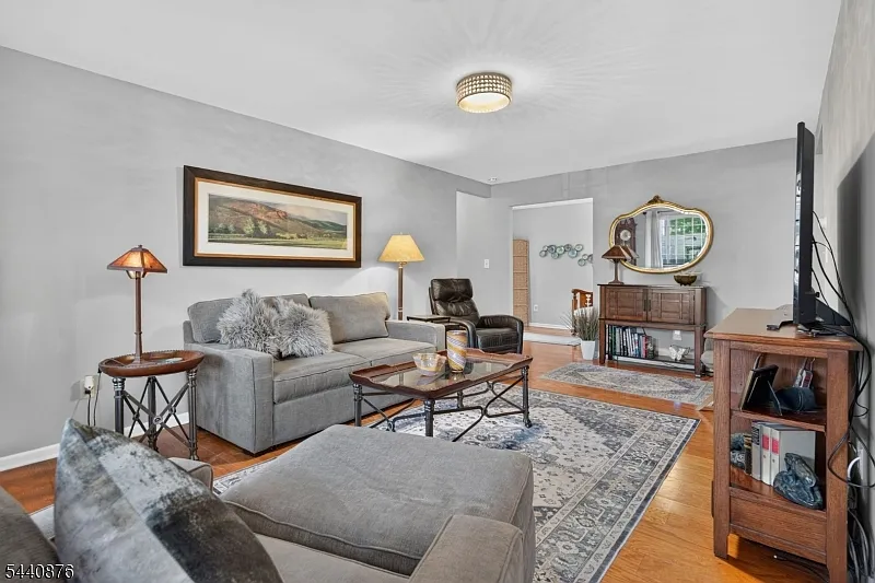 2 bed, 2.0 bath, $2,900 — Photo 4