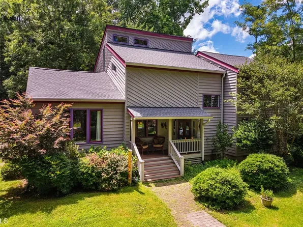206 Lisa Dr, Carrboro, NC 27510