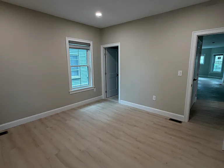 231 Highland Ave #6 — Photo 10