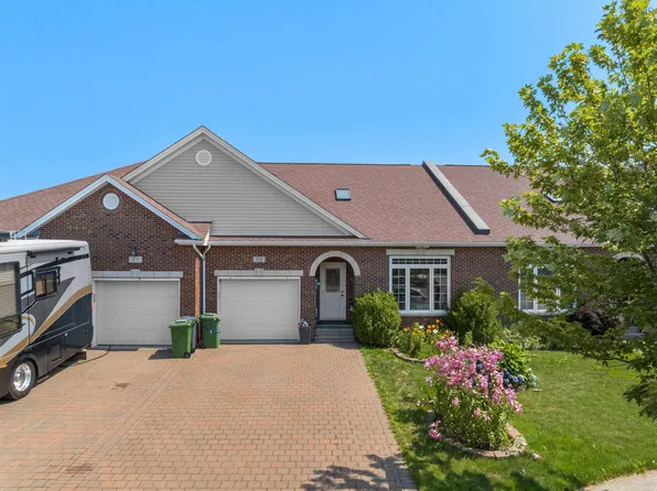60 Cloverfield Ct, Dartmouth, NS B2W 0B3