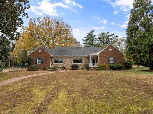 360 Lynn Ave, Winston Salem, NC 27104