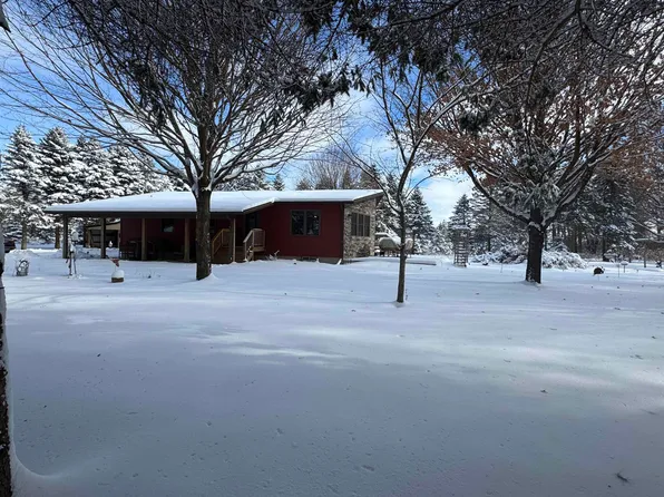 N6969 Radio Rd, Ripon, WI 54971