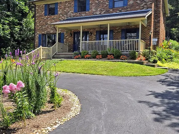 1280 Lincolnshire Dr, Harrisonburg, VA 22802