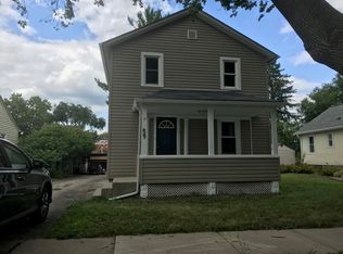 827 Spruce St, Aurora, IL 60506