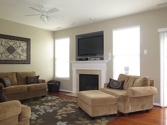 5th image of 5621 Slaytenbush Ln