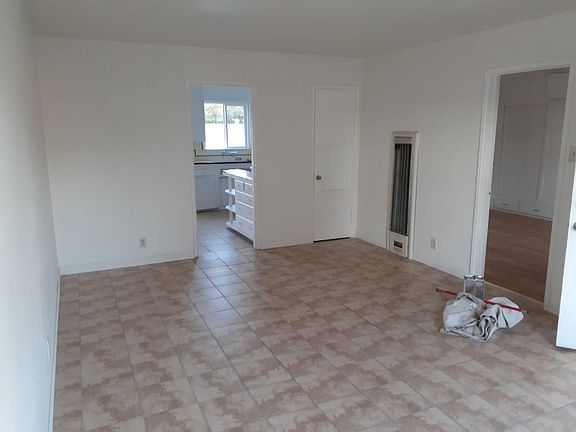 Living room bedroom b