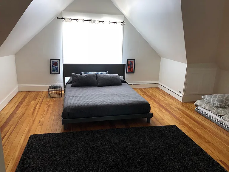 2342 Broadway St — Photo 5