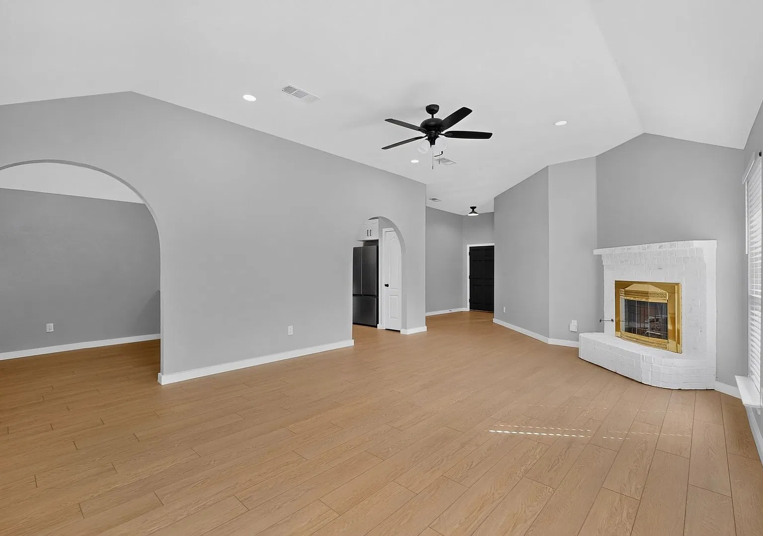 Newly Renovated Home In McKinney — Photo 4