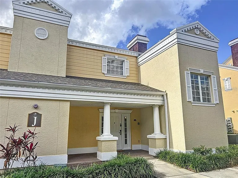 1328 Seven Eagles Ct — Photo 2