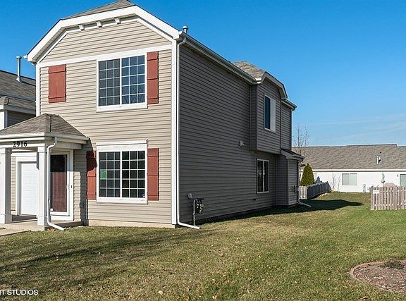 2nd image of 2916 Providence Ln