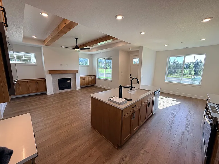 2451 N Villa Rd — Photo 5