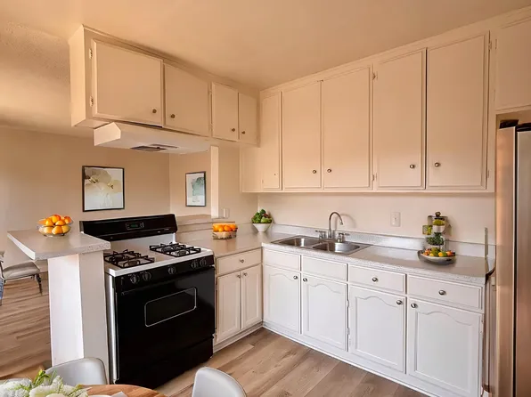 11023 California Ave APT K, Lynwood, CA 90262