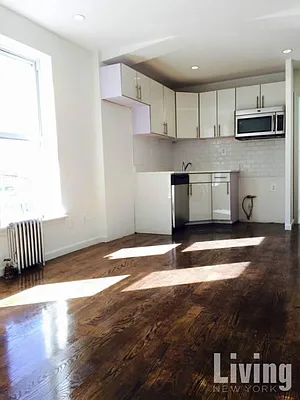 Rented by Living New York | media 36