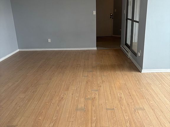 5th image of 2323 Confederation Pkwy N #Penthouse 4