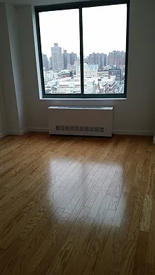 Rented by Tompkins Square Realty | media 15
