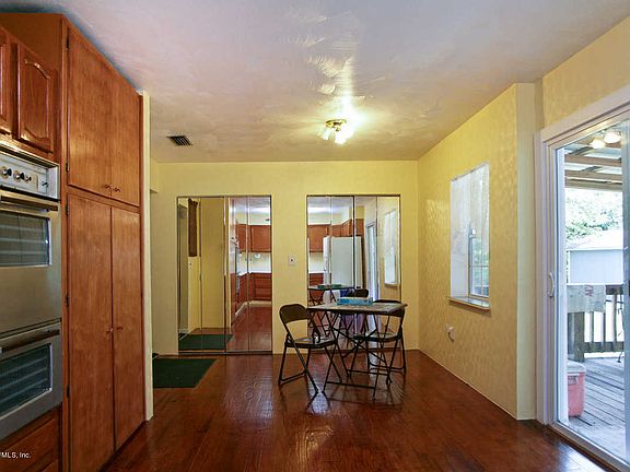 4th image of 419 C COLLEGE Drive