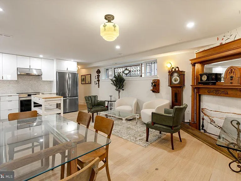 2715 13th St NW #B — Photo 3