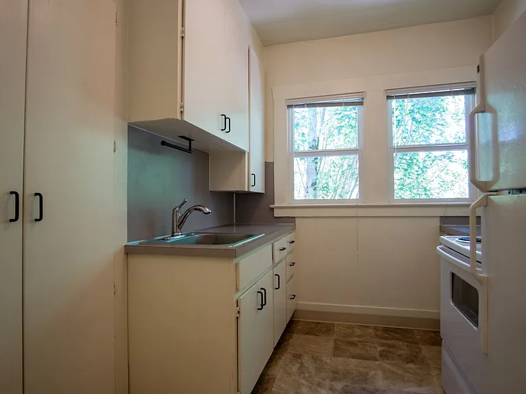1514 NE 14th Ave #3 — Photo 9