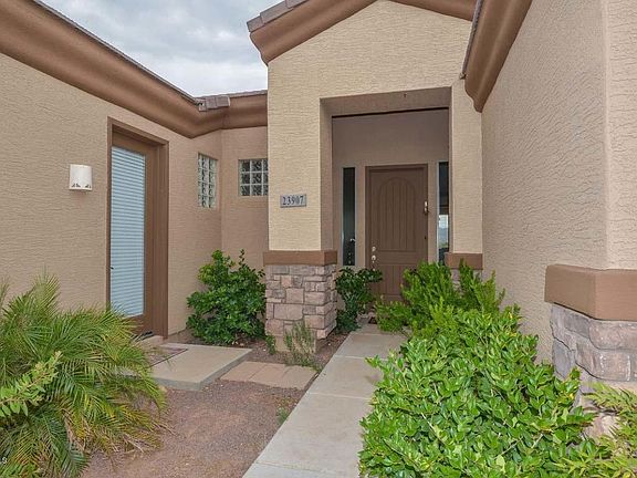 3rd image of 23907 W Pinnacle Vista Ln