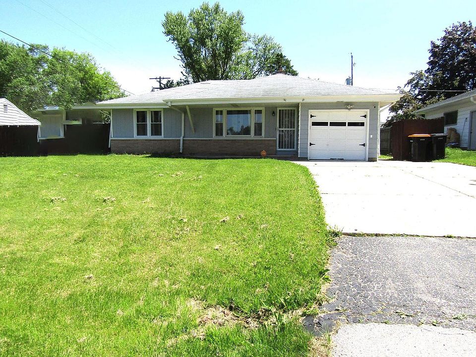 1st image of 7680 North 44th STREET