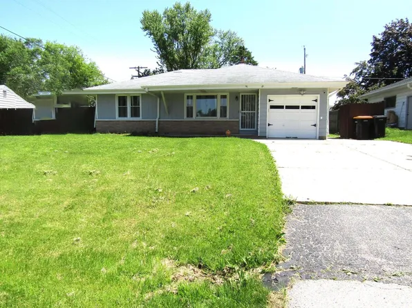 7680 North 44th STREET, Brown Deer, WI 53223