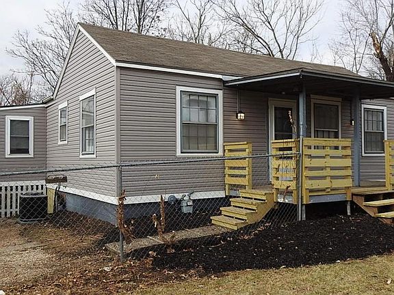 3rd image of 5748 Marsh Ave